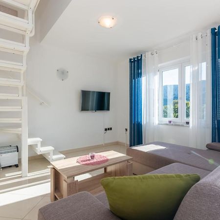 Apartment Mimoza 6, Baska, Krk المظهر الخارجي الصورة